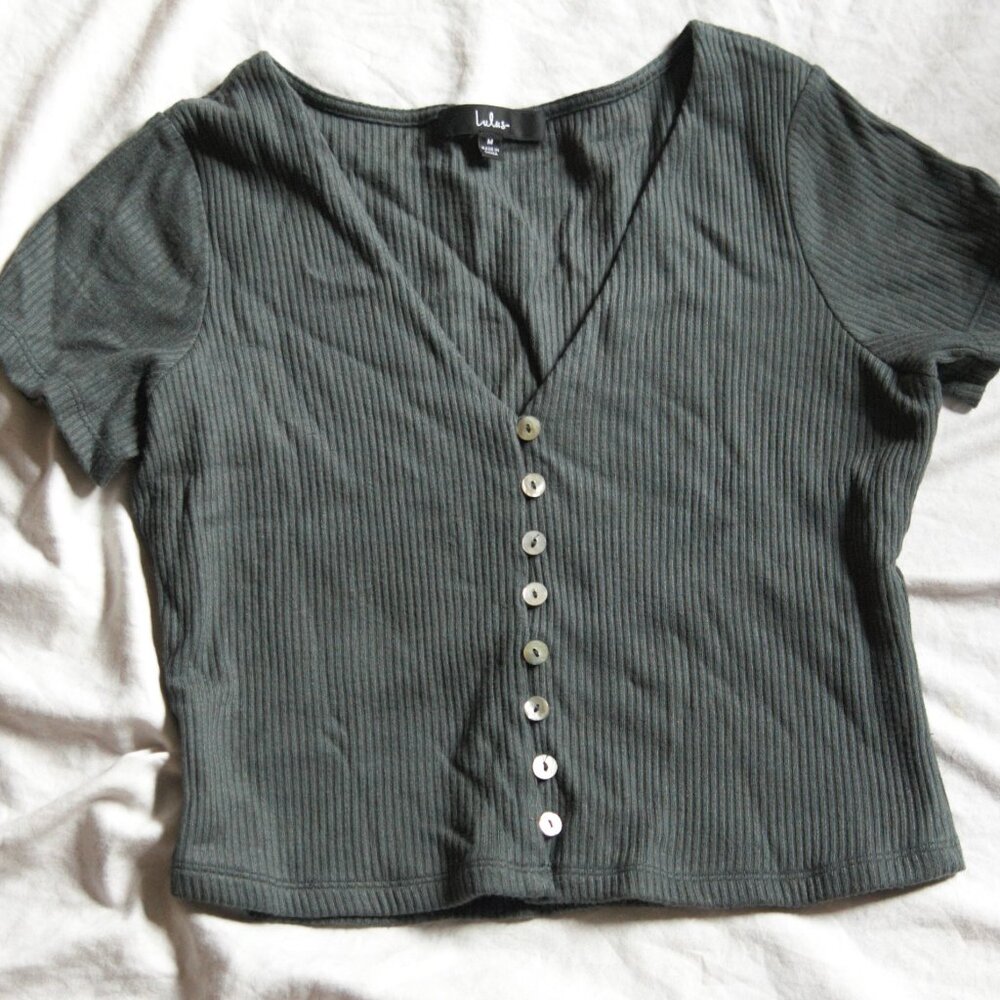 Lulu's Dark Green Sage Ribbed Short Sleeve Button-Front Top